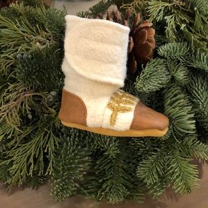 Nooks Design handmade moccasin boots kids baby